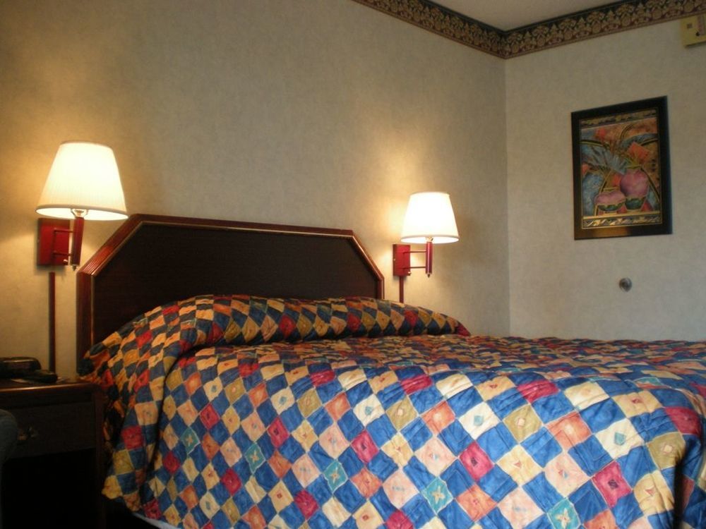 Continental Inn - Charlotte Ruang foto